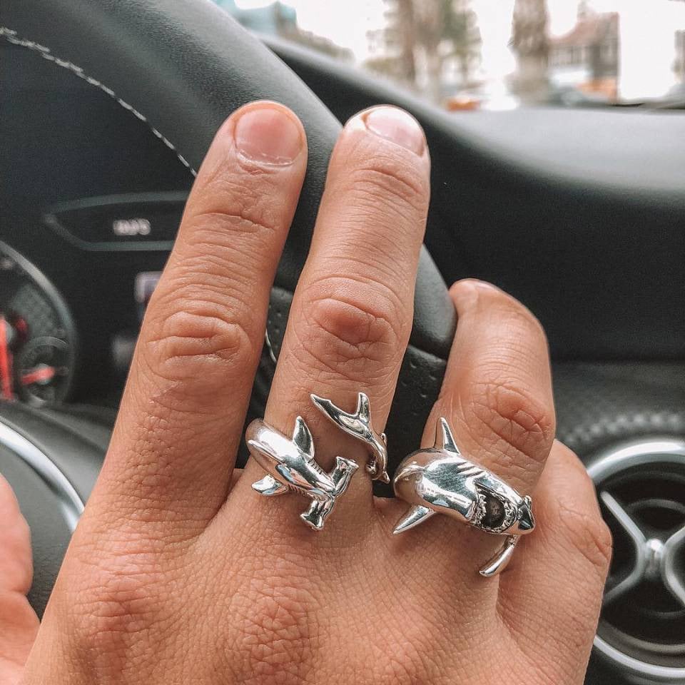 Antique Great White Shark Alloy Ring Set